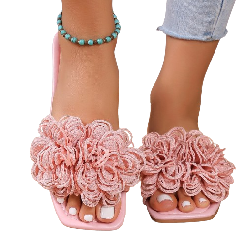 Flat slippers with flowers