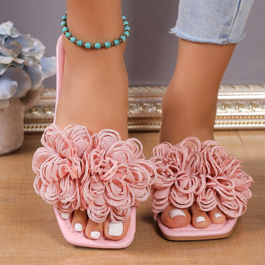 Pantofole piatte con fiori