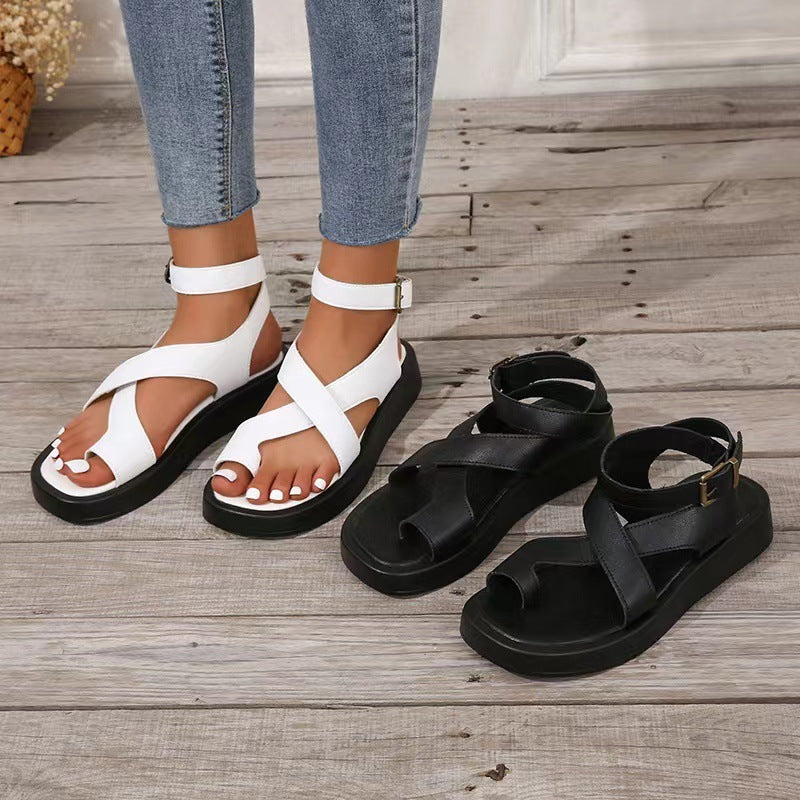 Casual clip-toe sandals with chunky sole