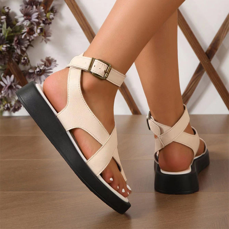 Casual clip-toe sandals with chunky sole