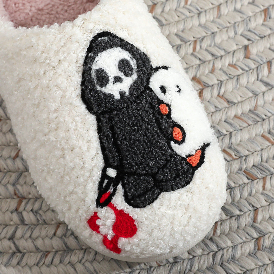 Pantofole in cotone con ricamo fantasma teschio di Halloween