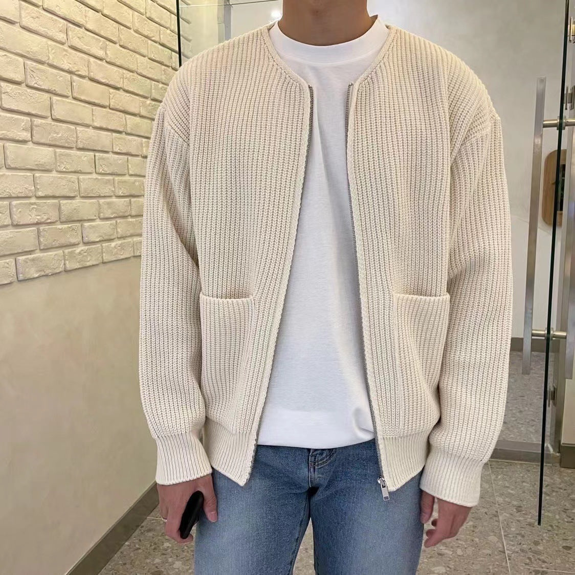 Cardigan da uomo in maglia con cerniera