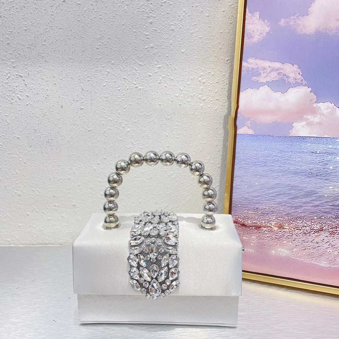 Borsa quadrata piccola con strass lucidi francesi in seta diamantata