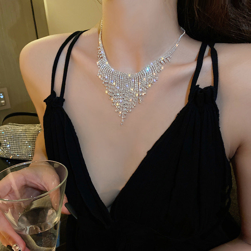 Collana alla moda con personalità di grandiosità e moda Collana con nappa di diamanti - Ame Morena