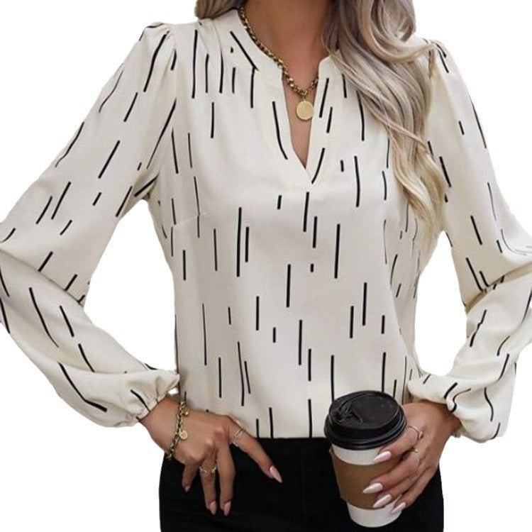 Slim fit printed shirt with V-neck
