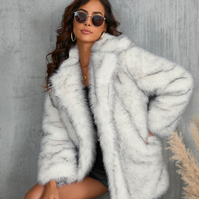 Cappotto Donna Faux Fur con Tasche e Collo in Pelliccia – Look Glam per l’Inverno