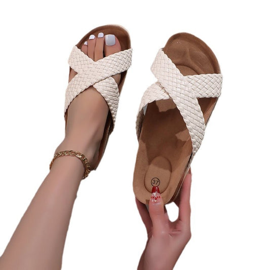 Slippers with platform and crossed strap