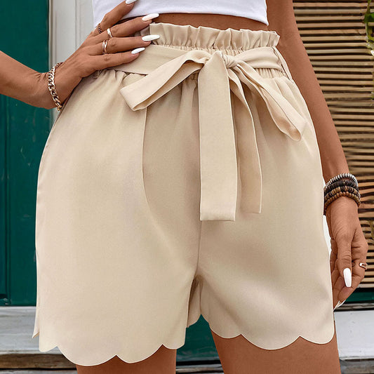 Women's plain scalloped shorts with laces