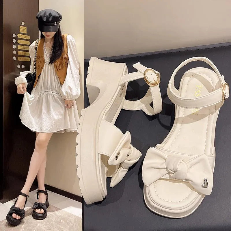 Sandali con cinturino alla caviglia e tacco grosso con fiocco - Ame Morena