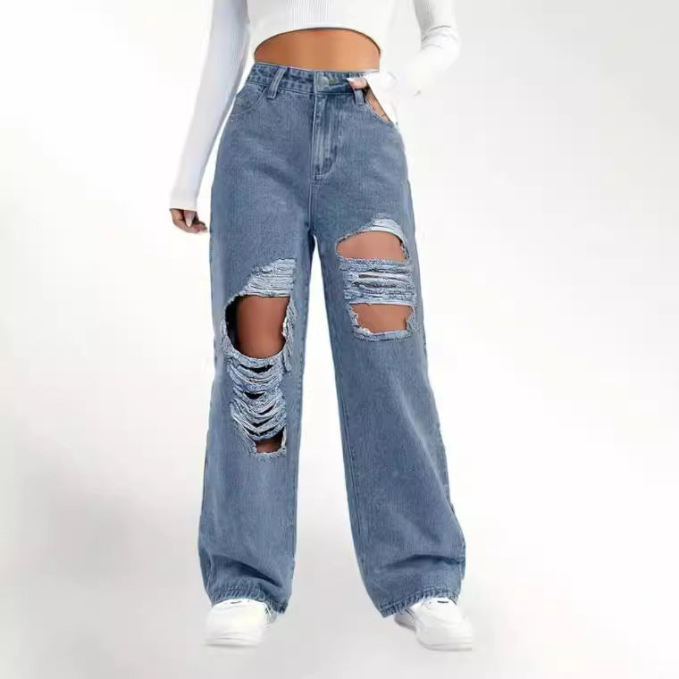 Jeans strappati a vita