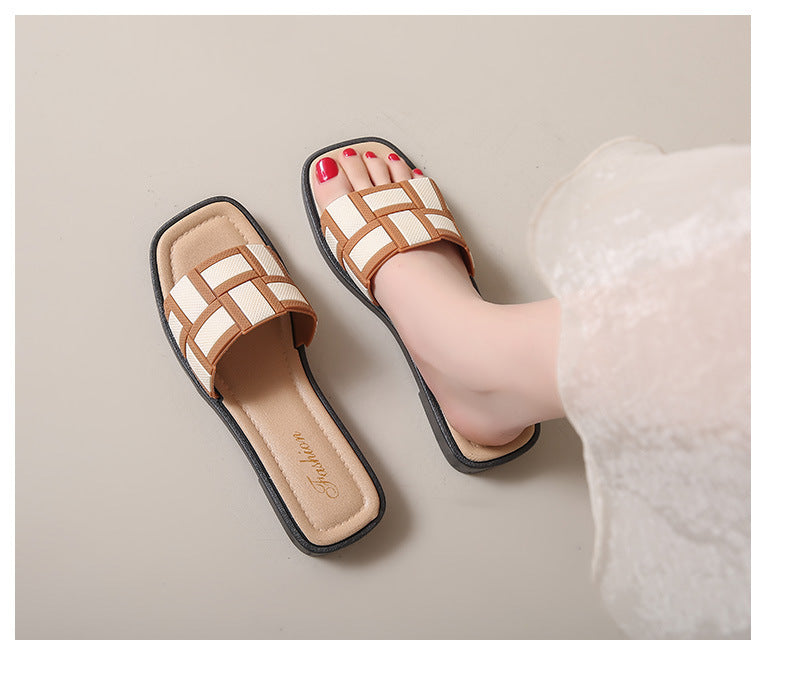 Casual beach sandals